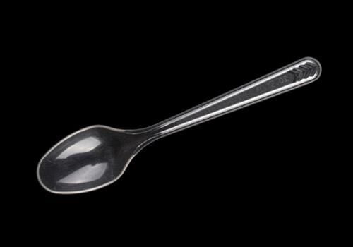 LÜKS 2,6 G. ŞEFFAF PLASTİK KAŞIK PK:100 LÜ TAKRİBİ EN : 4,2 CM BOY : 17,5 CM