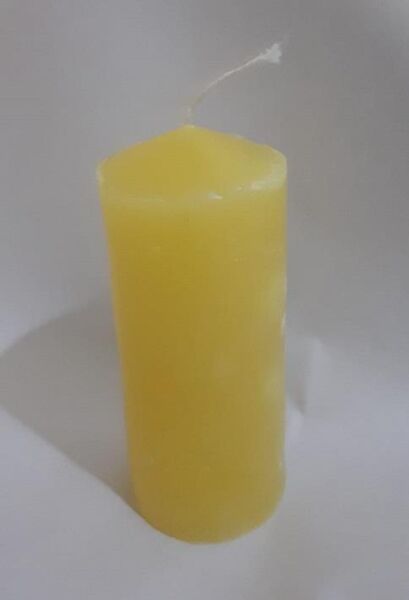 AKMISIR KÜTÜK MUM 7 CM BOY 3 CM EN ADET (KIRMIZI - MAVİ - SARI RENKLERİ VARDIR)